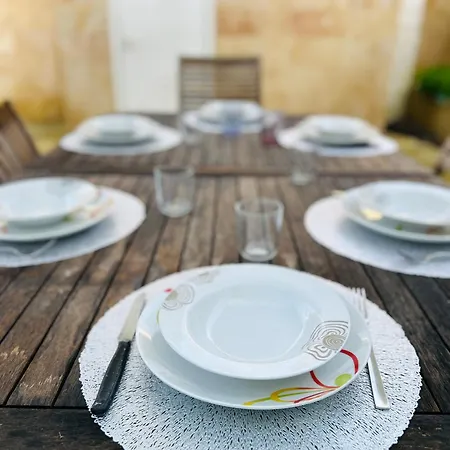 Semesterbostad Le Palme *